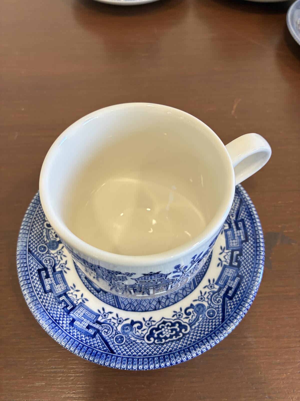Vintage Churchill England Blue Willow Cups and Saucers, Set of 4 Transferware