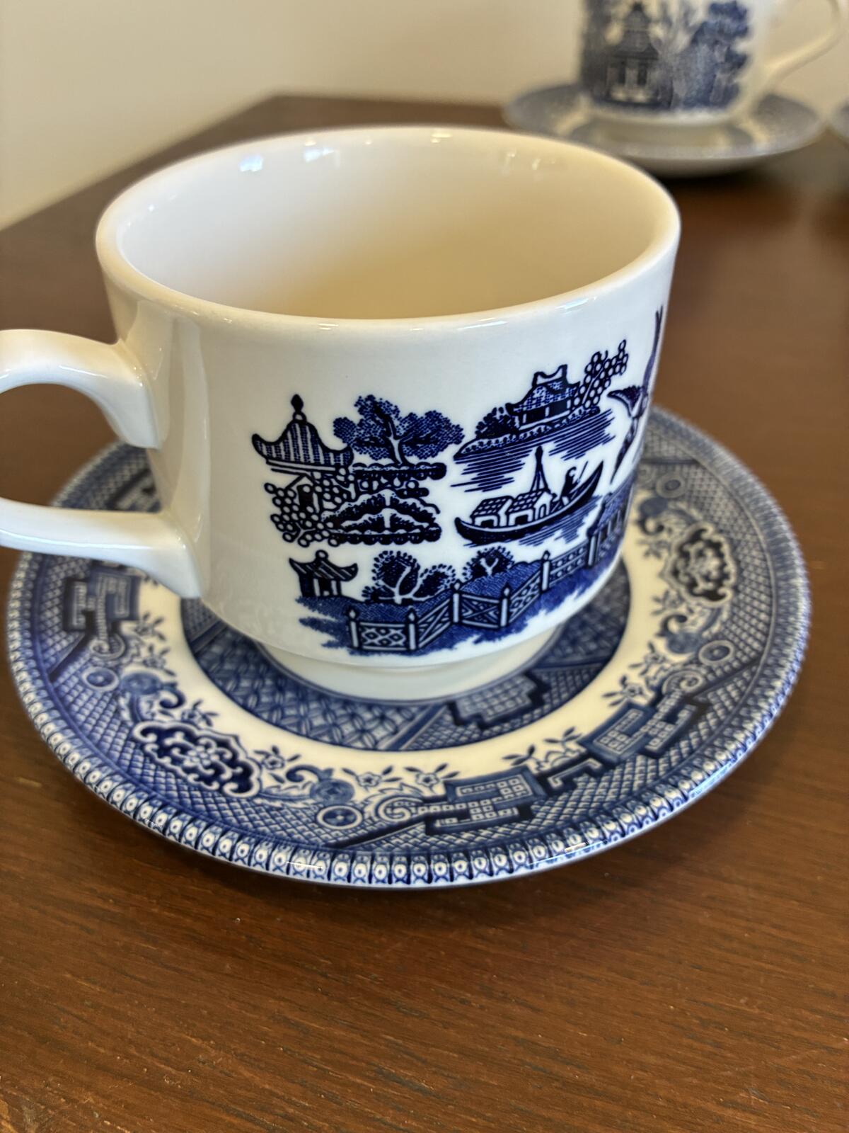 Vintage Churchill England Blue Willow Cups and Saucers, Set of 4 Transferware
