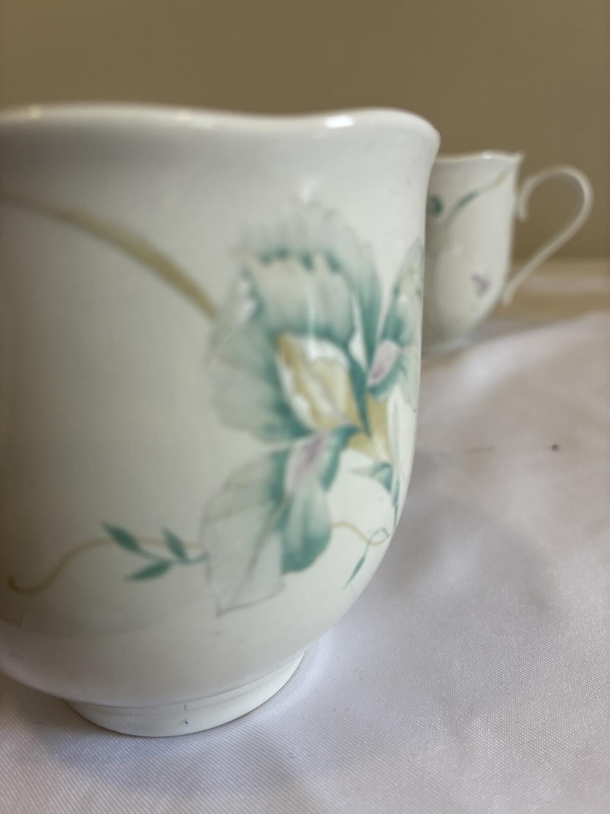 Vintage Mikasa Rondo French Iris Mugs, Floral Coffee Cups,Set of 4,
