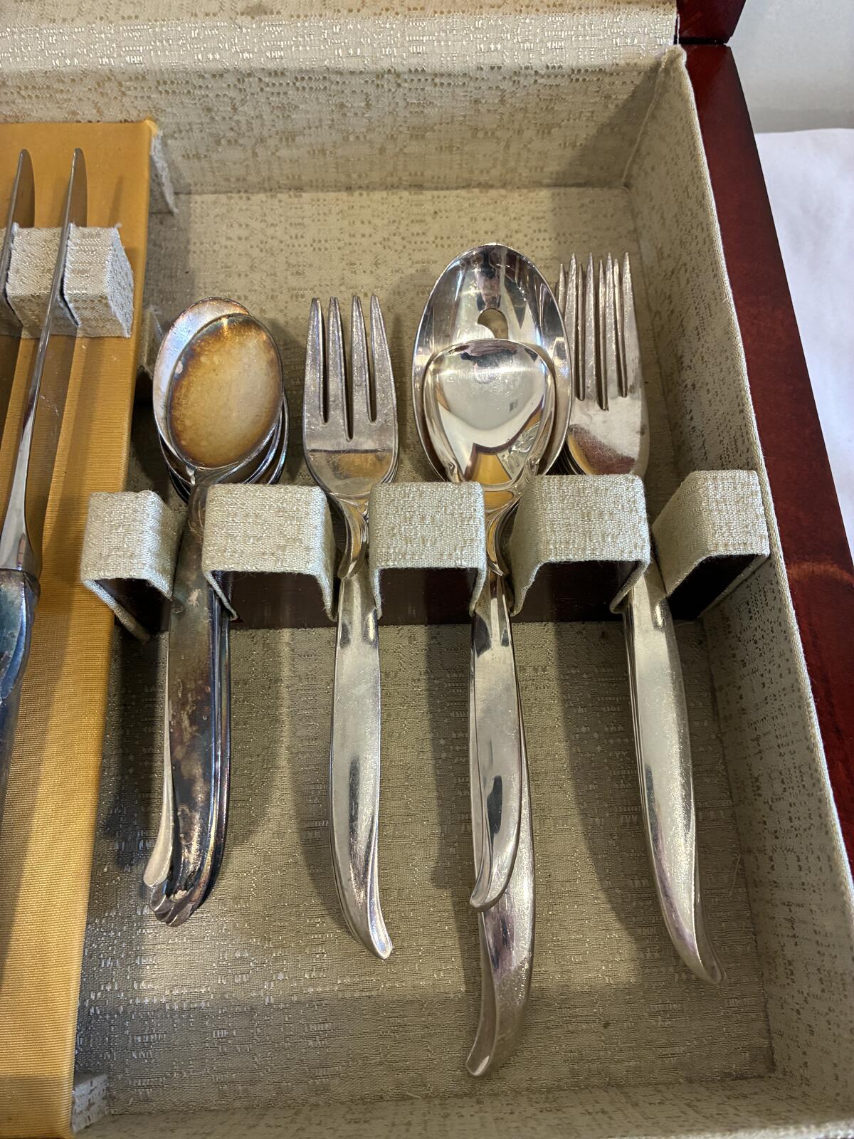1847 Rogers Bros Flair Silverplate Flatware 38 Piece Set Mid Century Silverware with Wood Chest