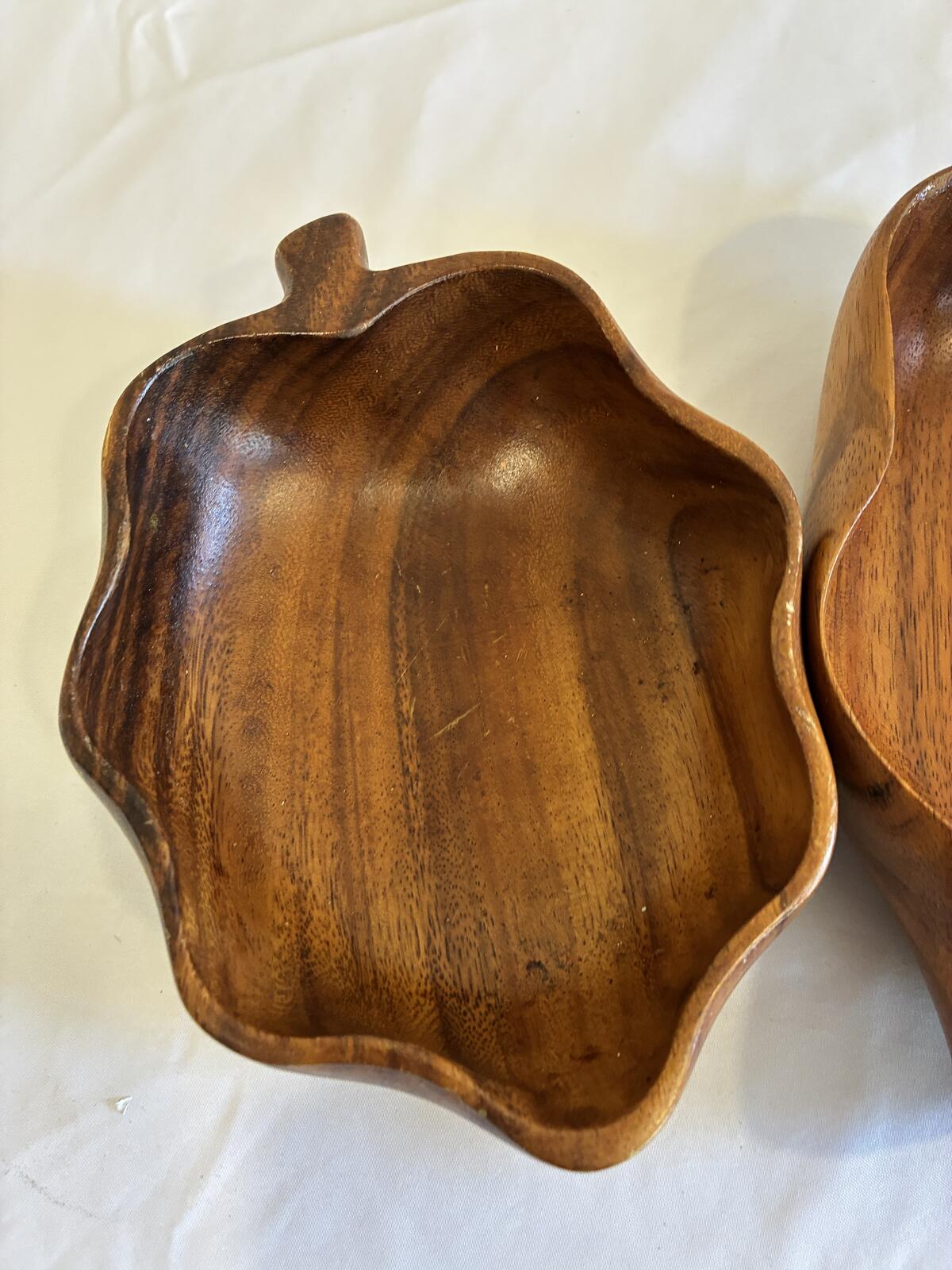 Vintage Monkey Pod Wood Serving Bowl Set Leaf Shaped Bowls MCM Hawaiian Decor