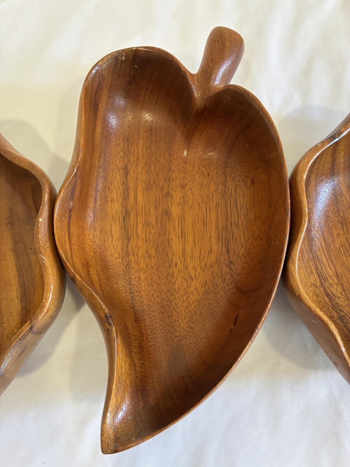 Vintage Monkey Pod Wood Serving Bowl Set Leaf Shaped Bowls MCM Hawaiian Decor