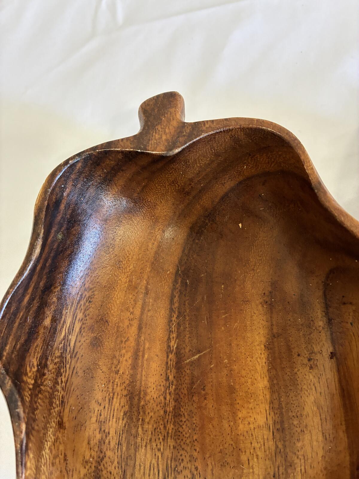 Vintage Monkey Pod Wood Serving Bowl Set Leaf Shaped Bowls MCM Hawaiian Decor