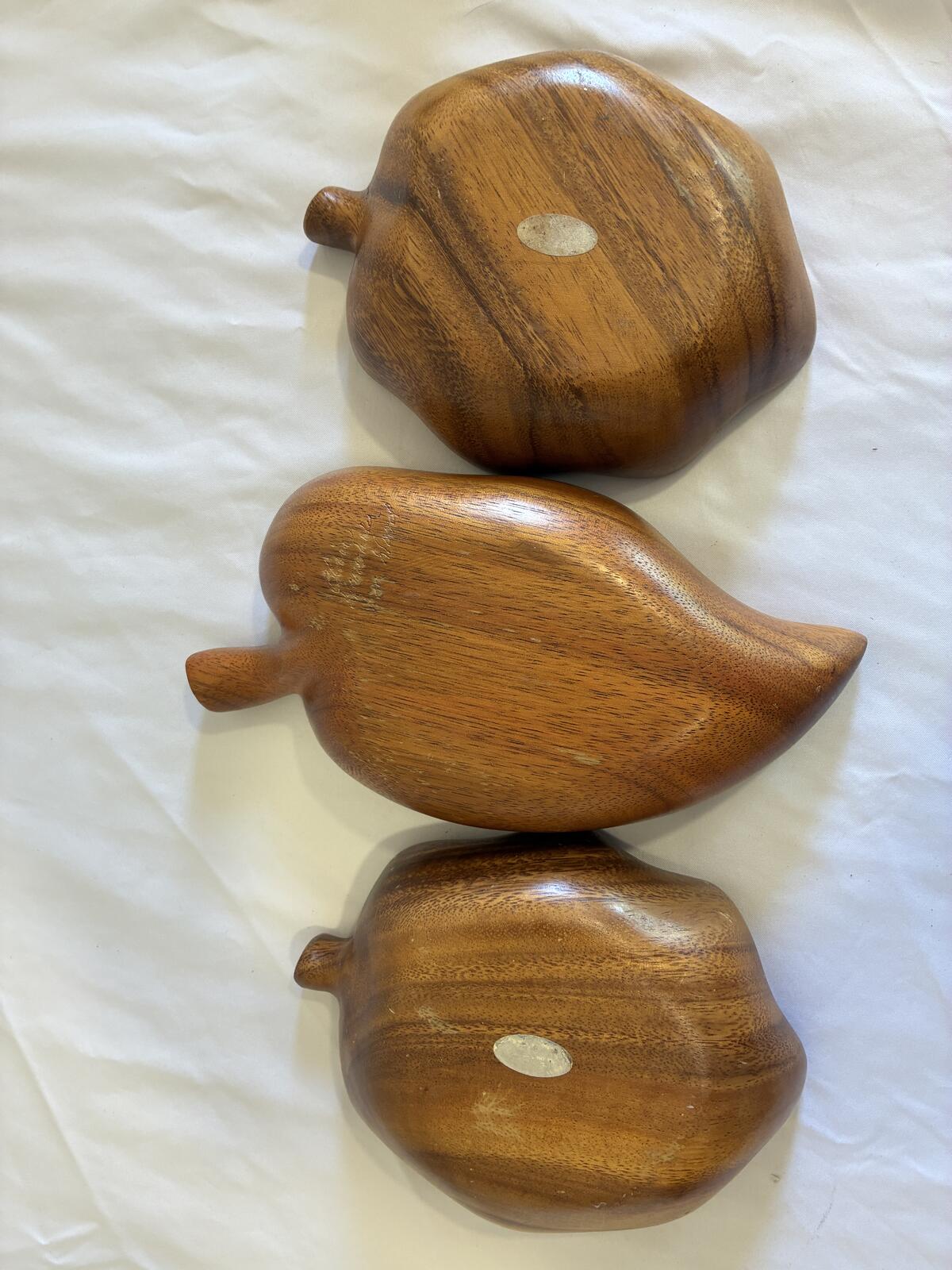 Vintage Monkey Pod Wood Serving Bowl Set Leaf Shaped Bowls MCM Hawaiian Decor