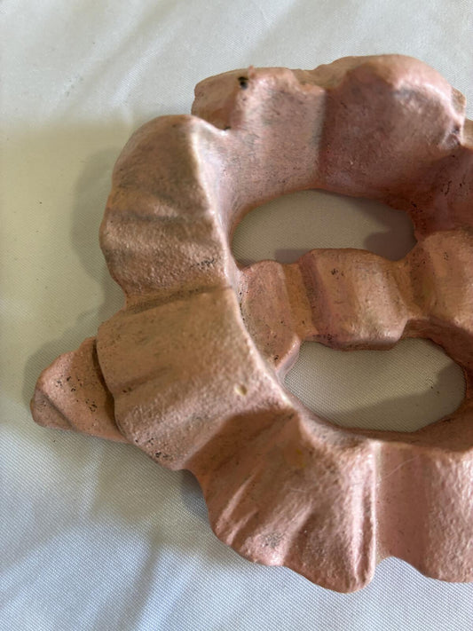 Vintage Pink Wooden Bow Wall Hanging Carved Ribbon Decor Shabby Chic Cottagecore
