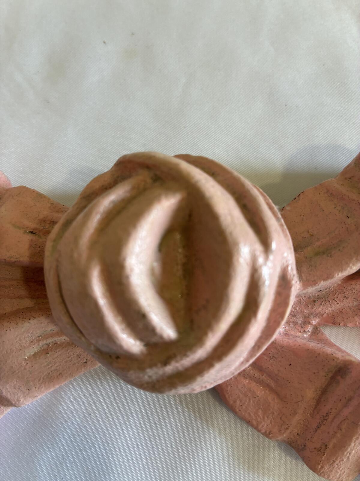 Vintage Pink Wooden Bow Wall Hanging Carved Ribbon Decor Shabby Chic Cottagecore