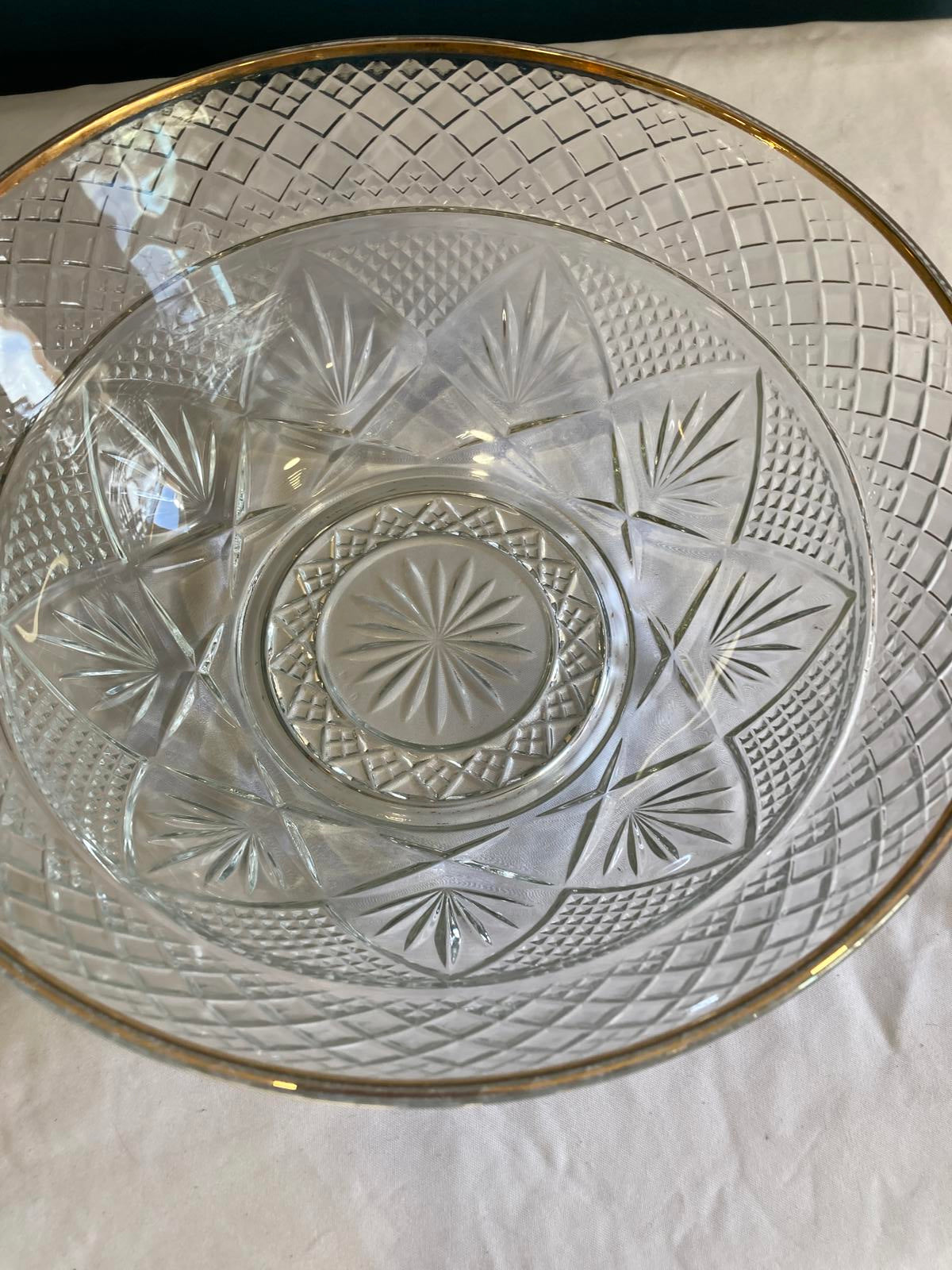 Luminarc Crystal Bowl with 18K Gold Rim – Diamond Cut Vintage Serving Bowl
