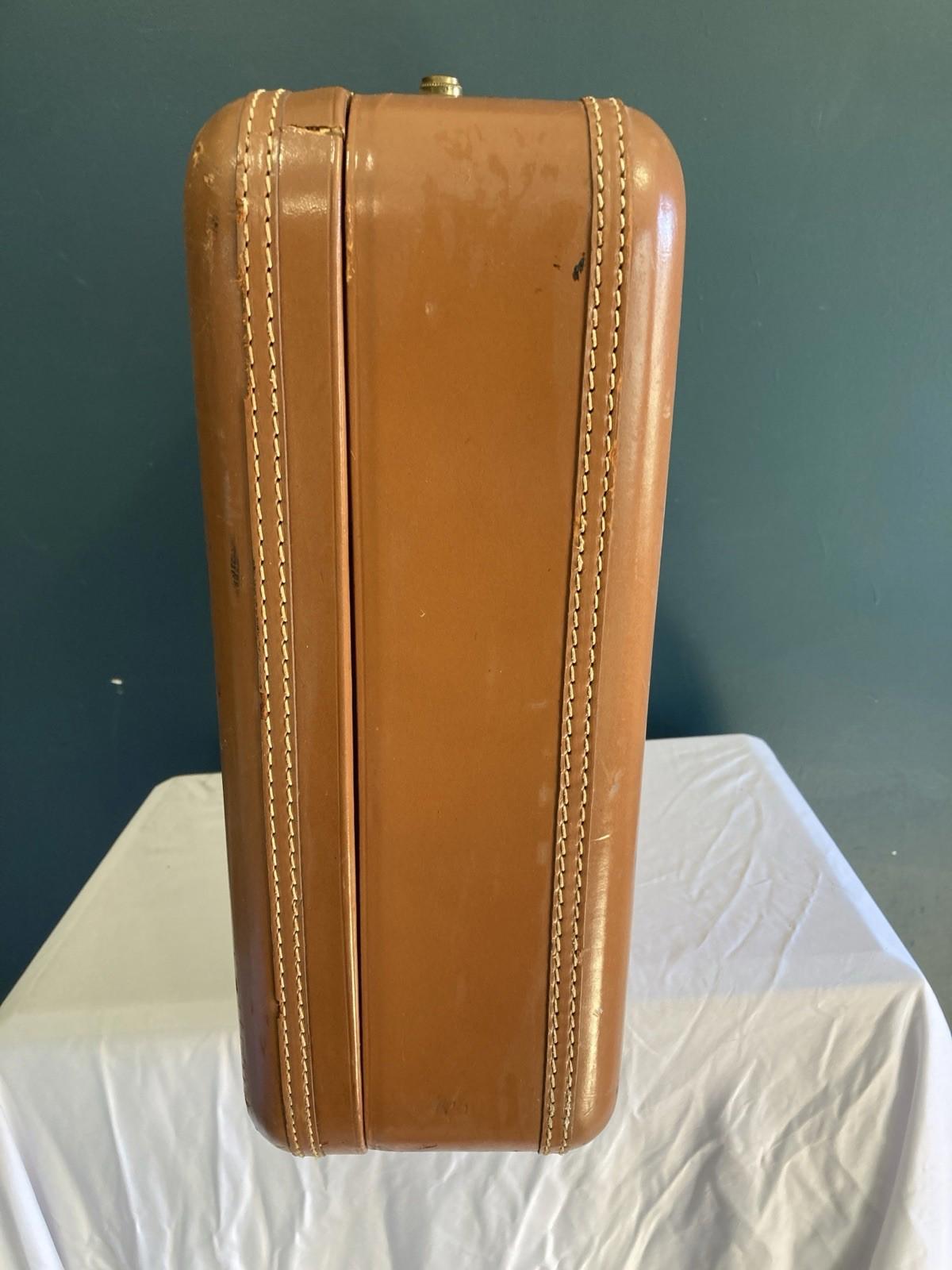 Vintage Cruisaire Leather Luggage Carry-On Suitcase – Light Brown Travel Case