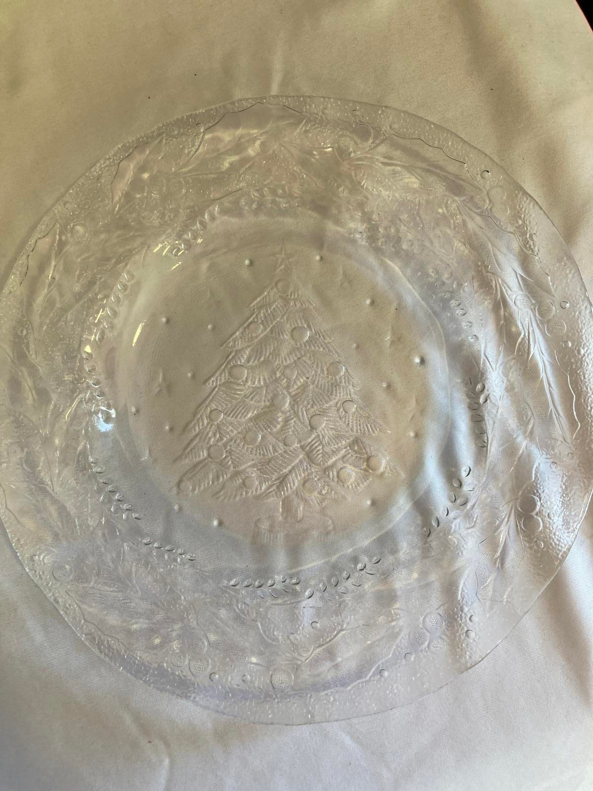 Vintage Christmas Tree Glass Plates Set of 4, Holiday Serving Dishes Made in USA