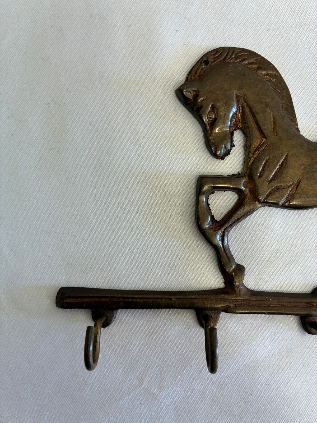Vintage Brass Horse Key Hook, 4 Hook Wall Rack with Horse & Rifle Western Design