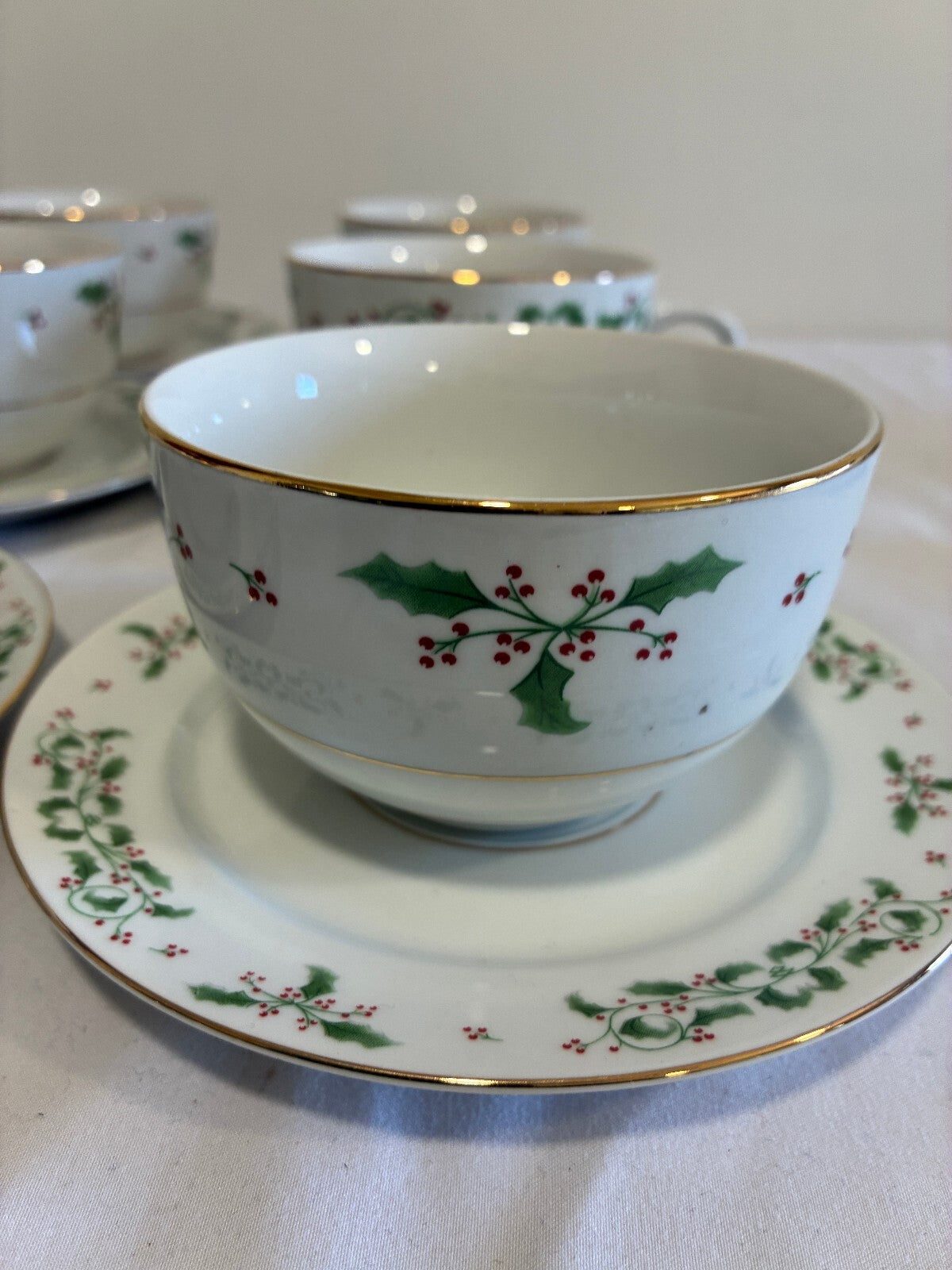 Vintage Gibson Everyday Christmas Holly Cup and Saucer Set of 6, Holiday China