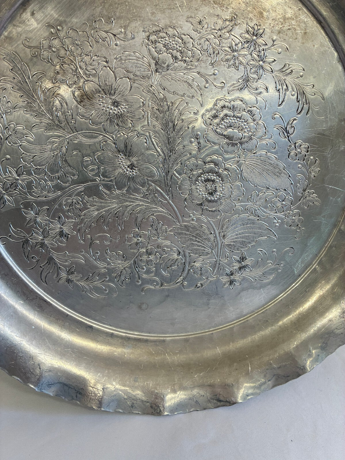 Vintage Federal Silver Co Aluminum 13.1" Round Floral Engraved Serving Tray