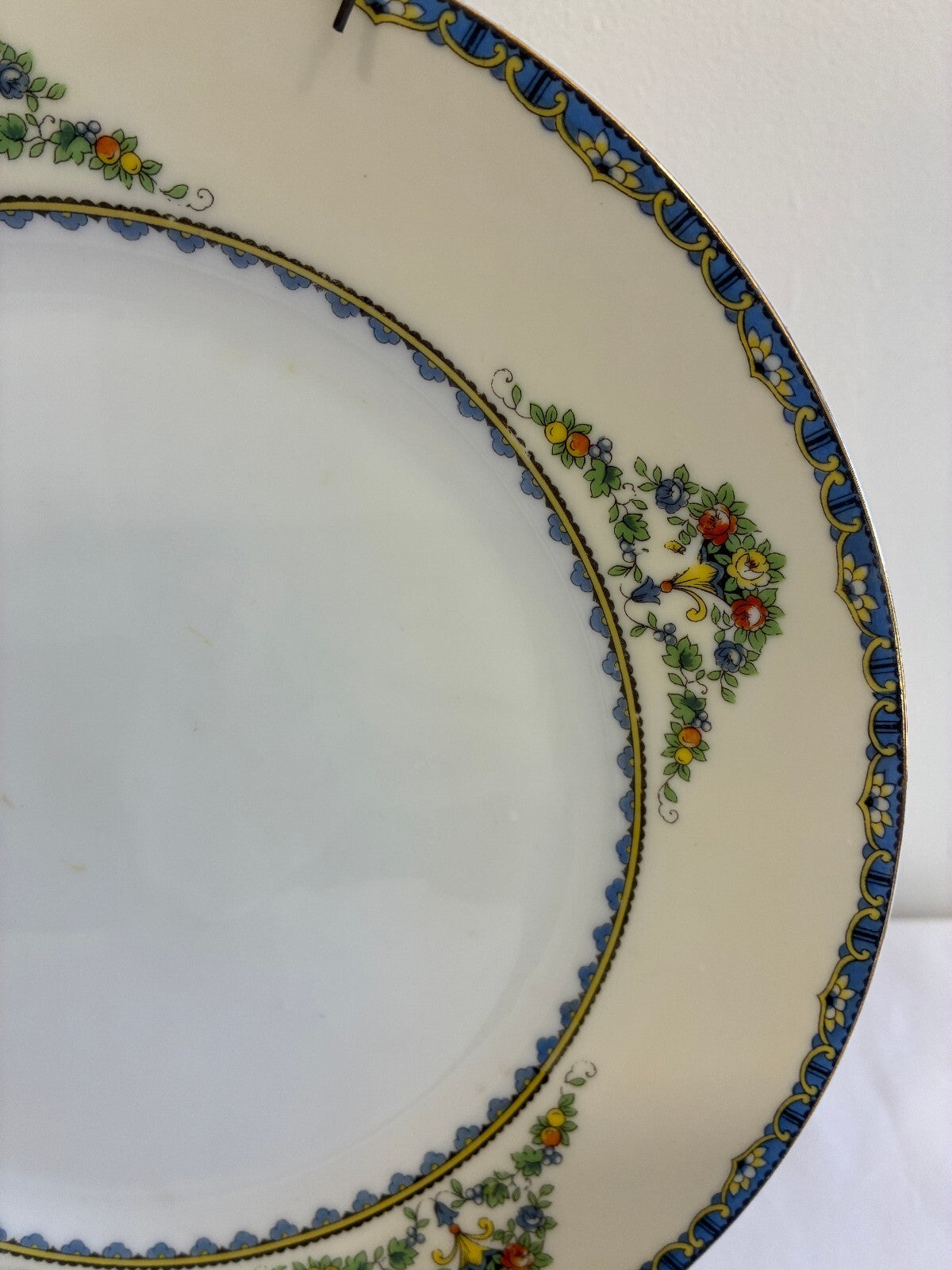 Vintage Noritake Avril Dinner Plate with Plate Hanger, Floral China 9.9", Japan