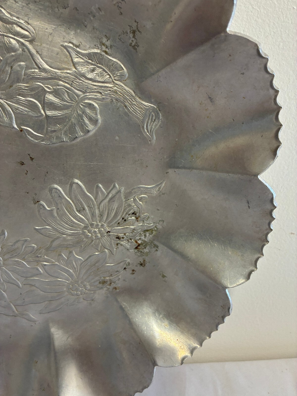 Vintage Farber & Shlevin Hand Wrought Aluminum Tray, Scalloped Daisy Flower Dish