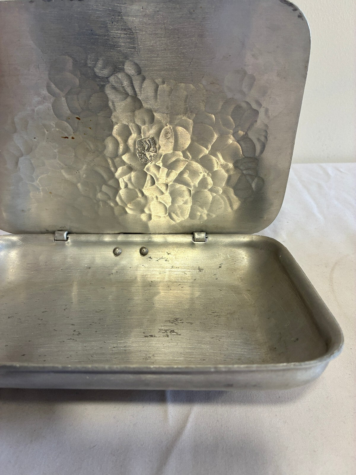 Vintage Everlast Hammered Aluminum Crumb Tray, Dogwood Floral Silent Butler