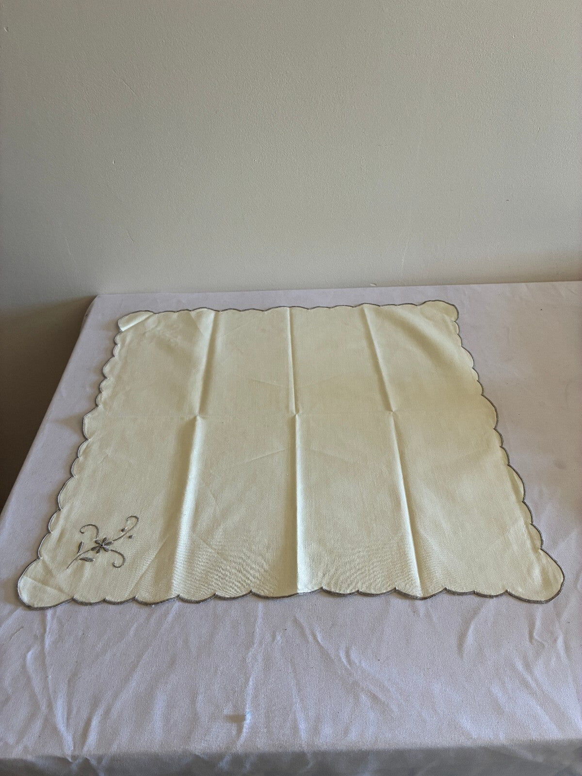Vintage Ivory Cotton Napkins Set of 8 | Gray Embroidered Floral Scalloped Edge
