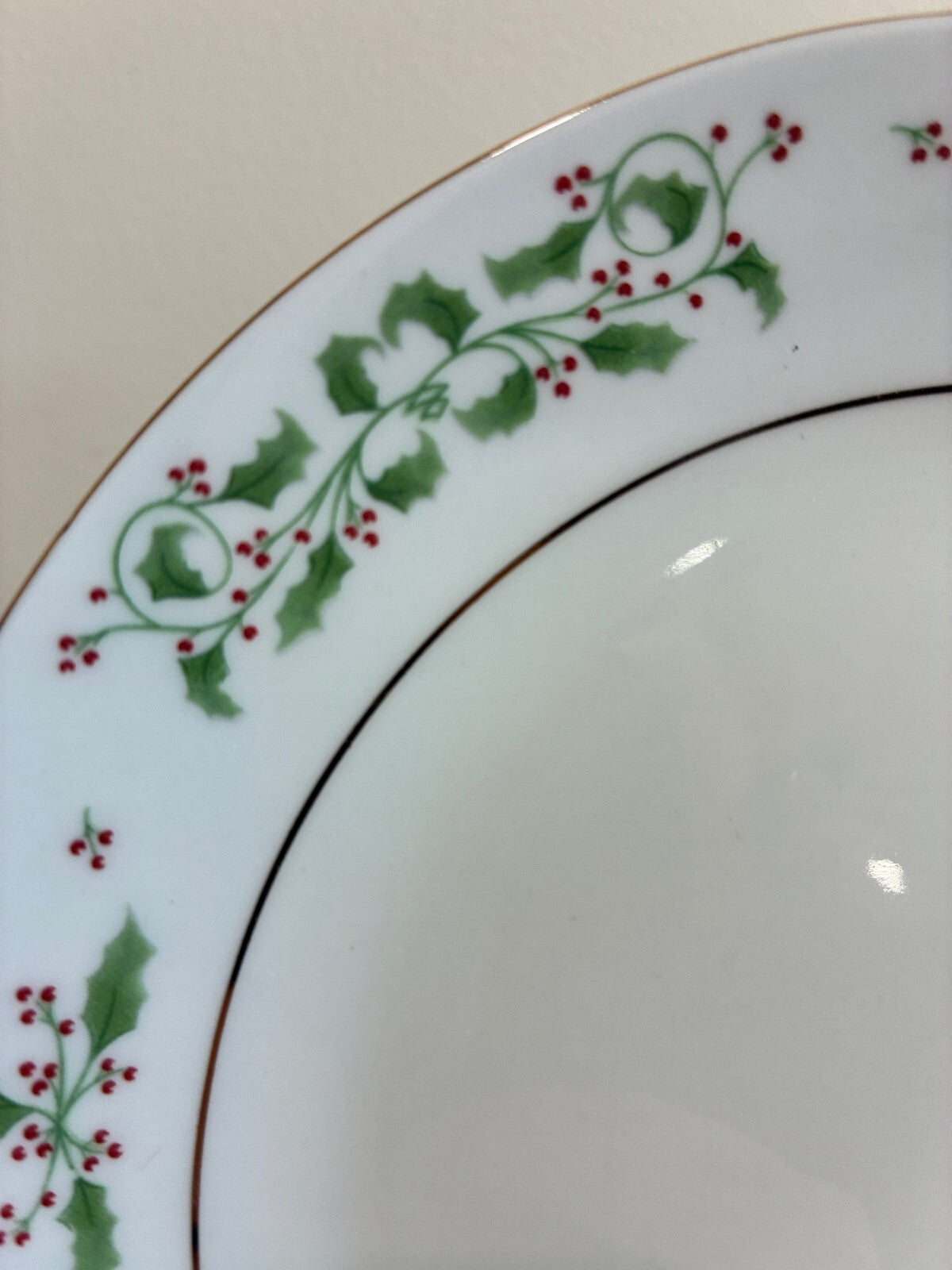 Vintage Holly Berry Christmas Dessert Plates With Gold Trim, Set of 6