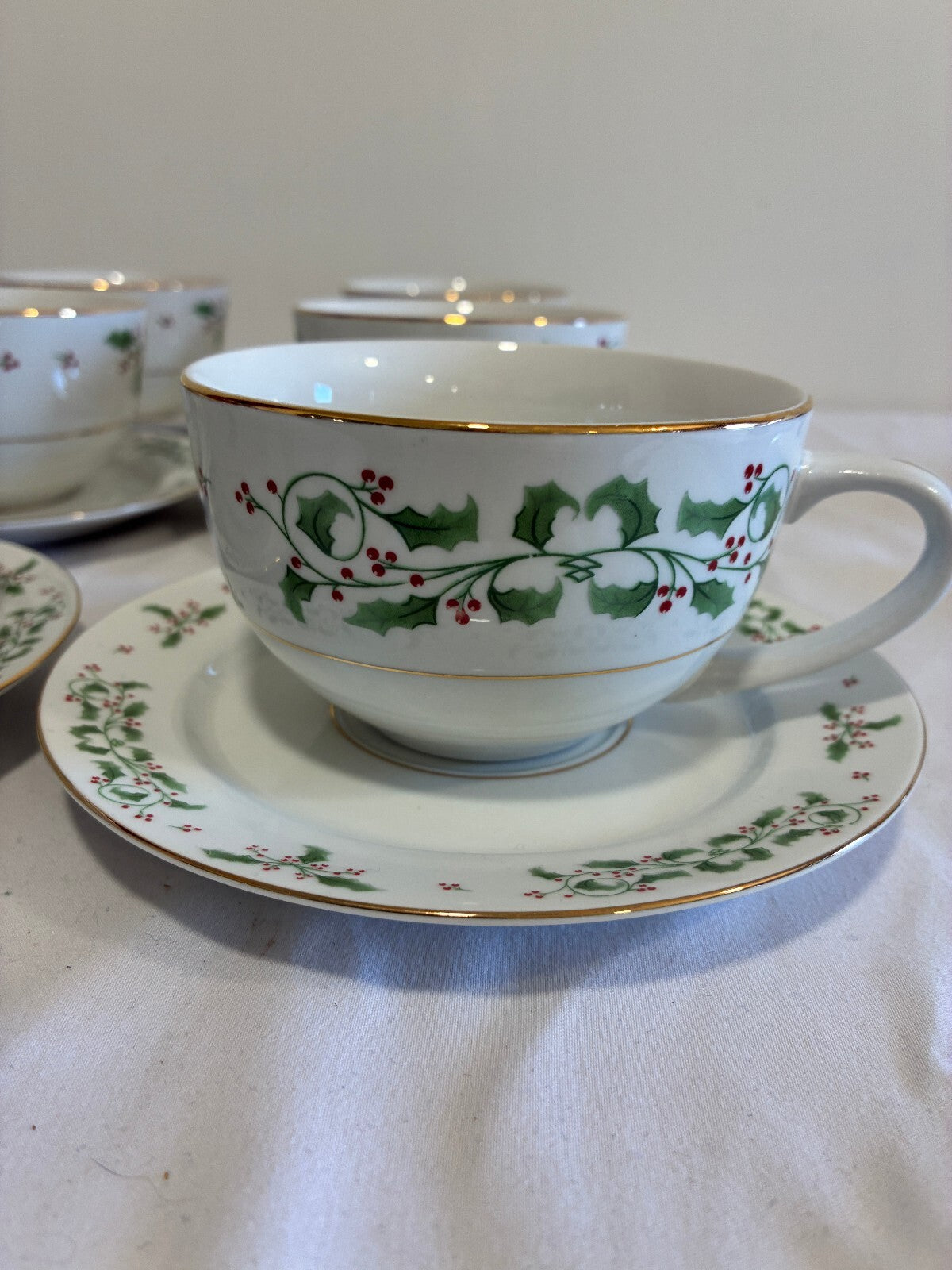 Vintage Gibson Everyday Christmas Holly Cup and Saucer Set of 6, Holiday China