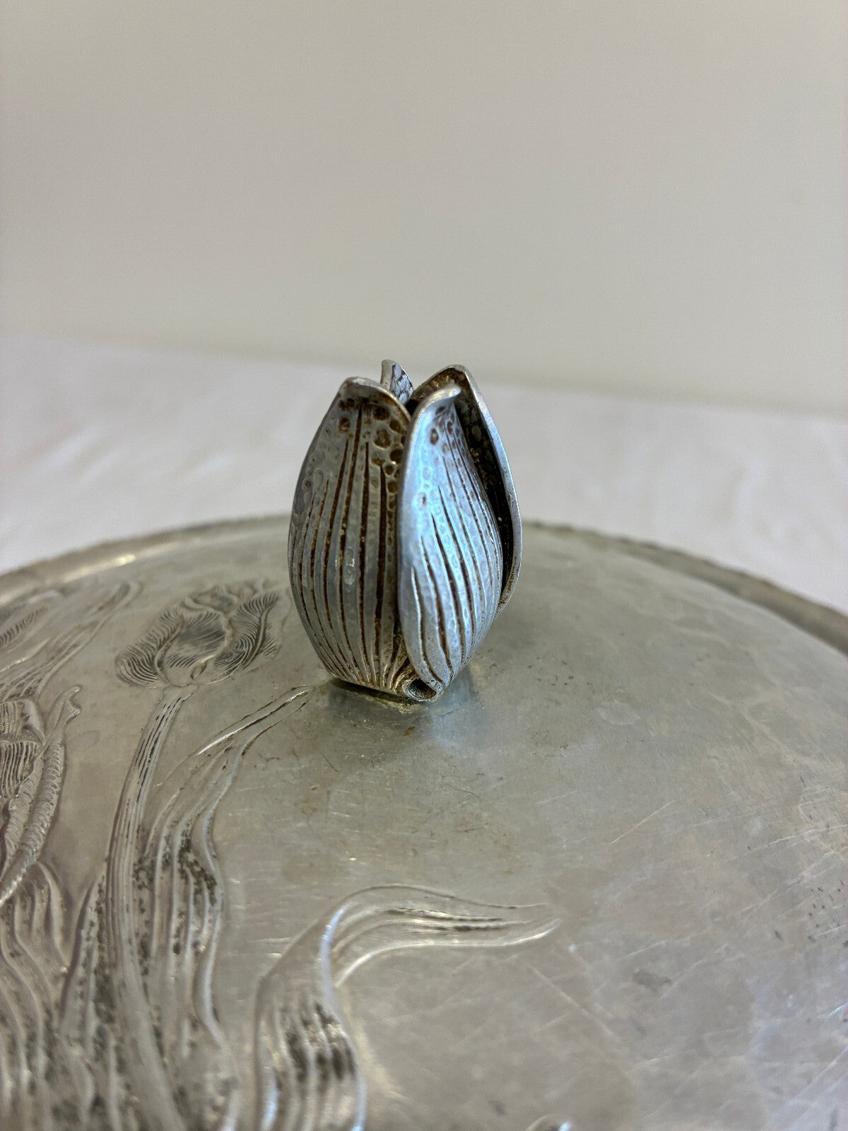 Vintage Hammered Aluminum Lidded Serving Dish | Tulip Flower Finial Casserole
