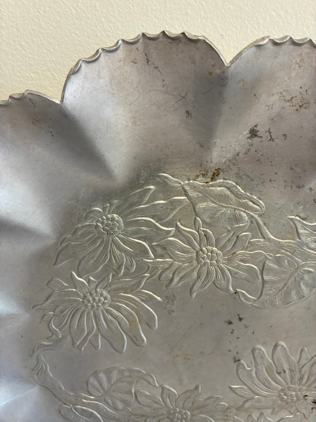 Vintage Farber & Shlevin Hand Wrought Aluminum Tray, Scalloped Daisy Flower Dish