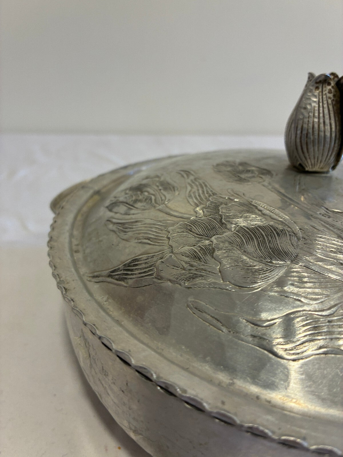 Vintage Hammered Aluminum Lidded Serving Dish | Tulip Flower Finial Casserole