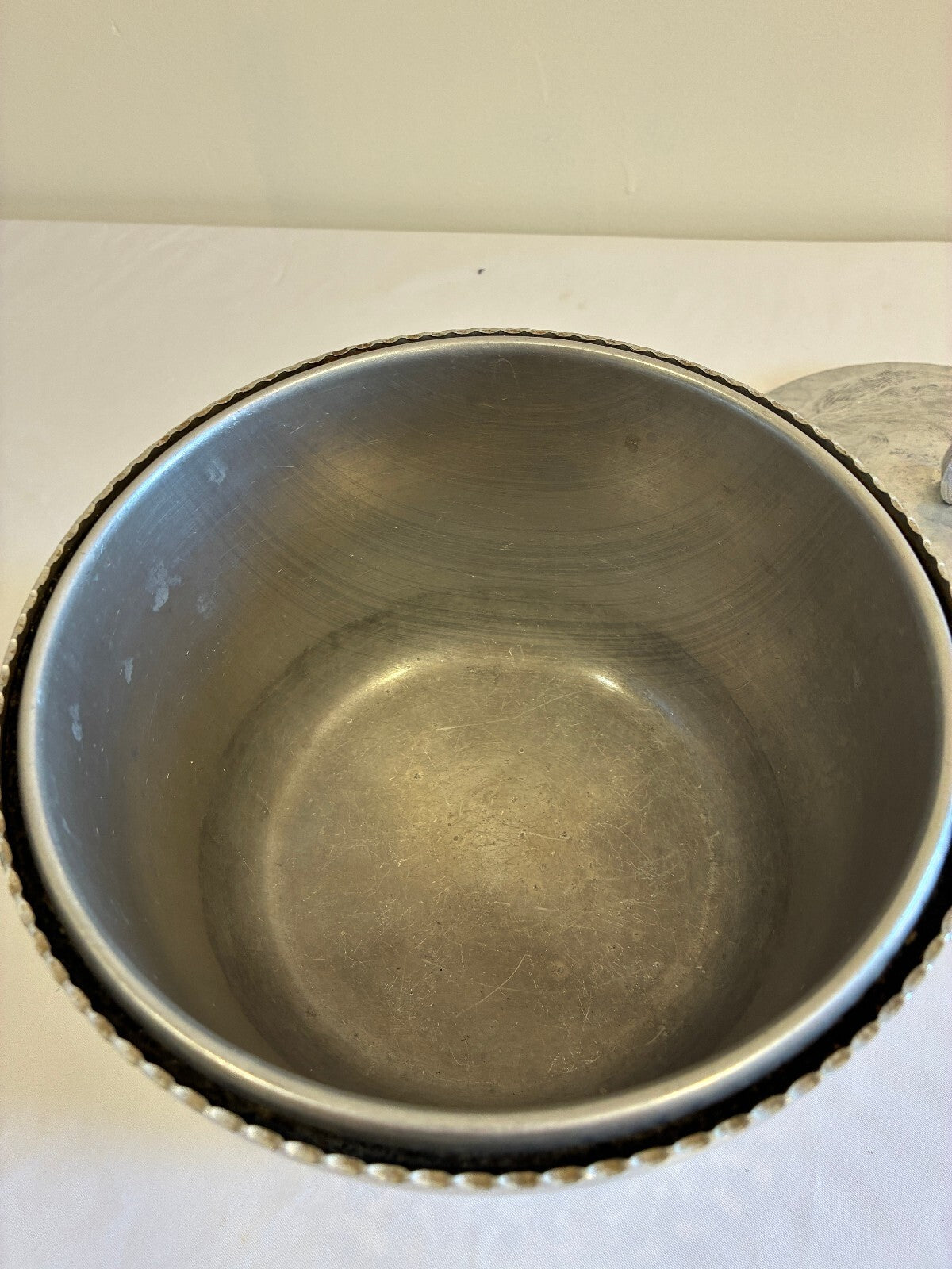 Vintage Hammered Aluminum Lidded Ice Bucket | Tulip Finial Floral Handles