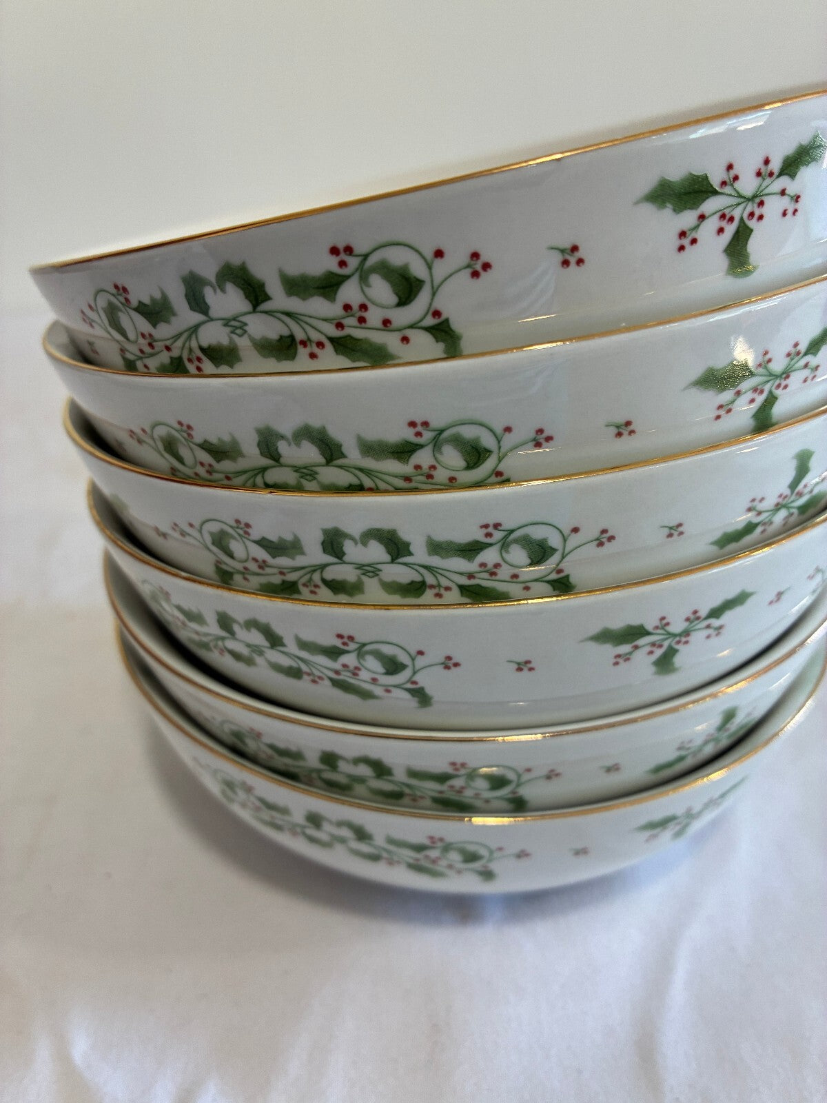 Set of 6 Christmas Holly Berry Bowls with Gold Trim