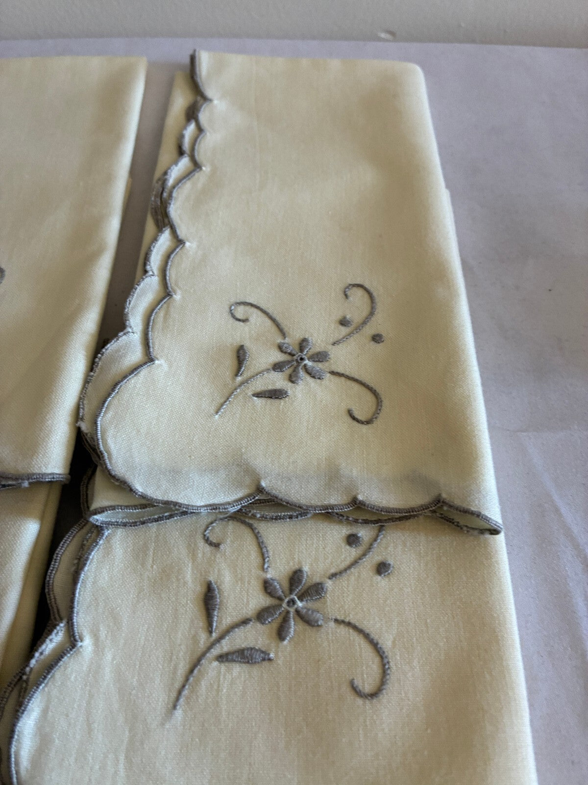 Vintage Ivory Cotton Napkins Set of 8 | Gray Embroidered Floral Scalloped Edge