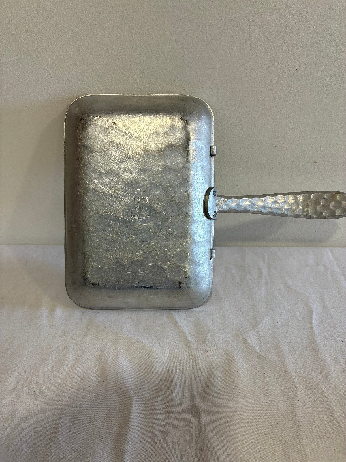 Vintage Everlast Hammered Aluminum Crumb Tray, Dogwood Floral Silent Butler