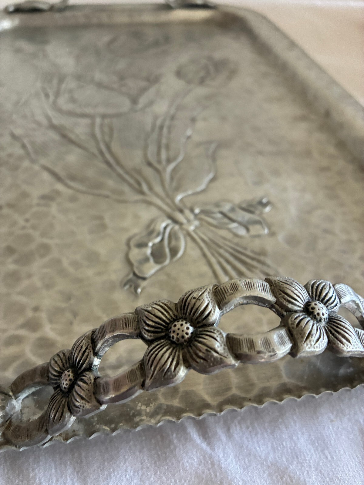 Vintage Rodney Kent Hand Wrought Hammered Aluminum Tray | Tulip Design Serving Tray | Vintage Finds Mid Century Barware