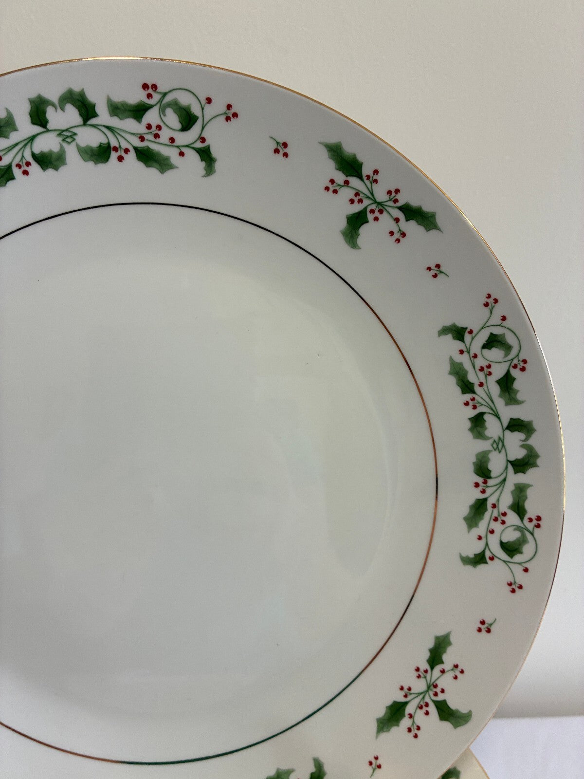 Vintage Holly Berry Christmas Dinner Plates Set of 12