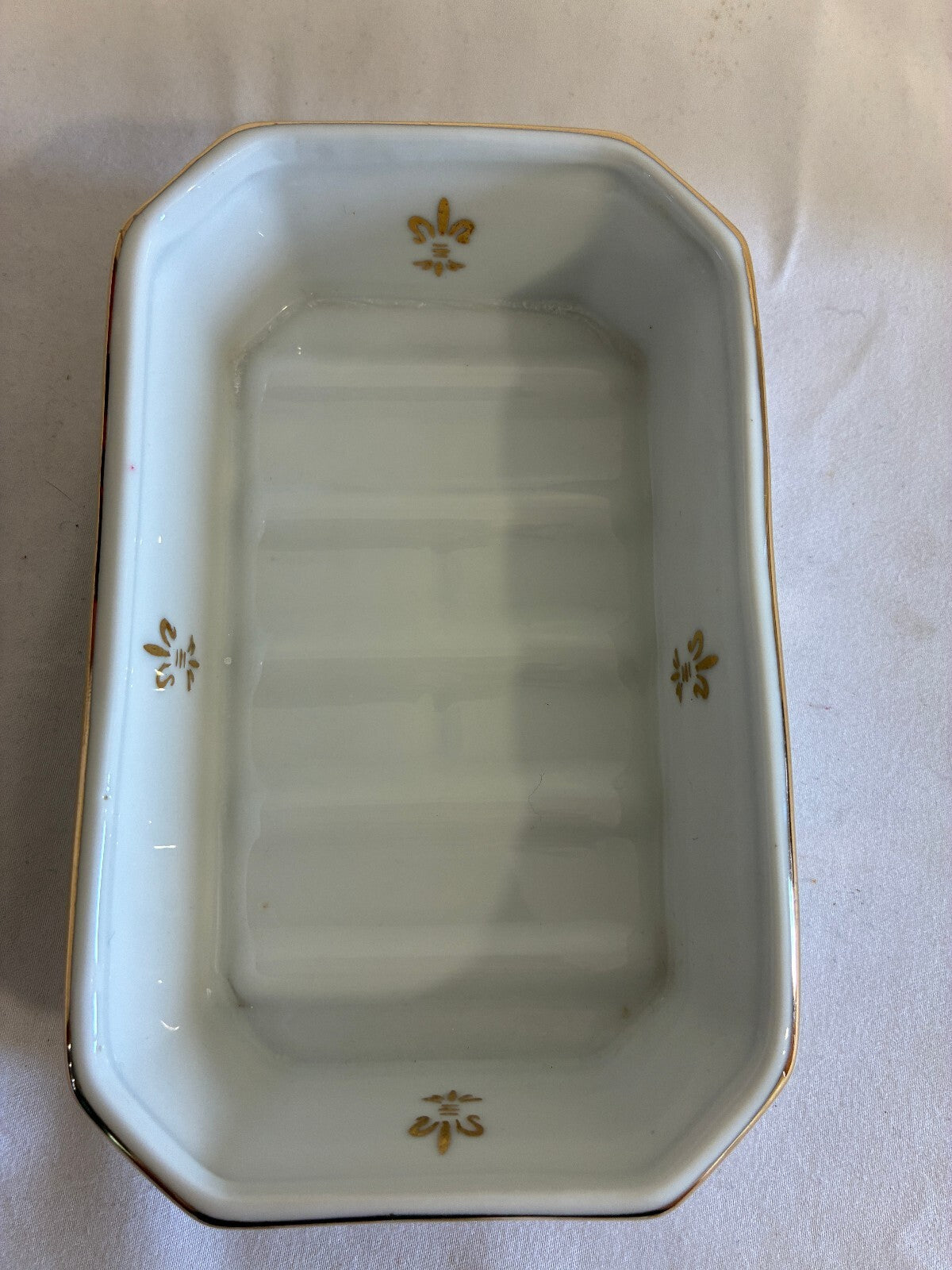 Vintage Fleur de Lis Porcelain Soap Dish & Toothbrush Holder Cup
