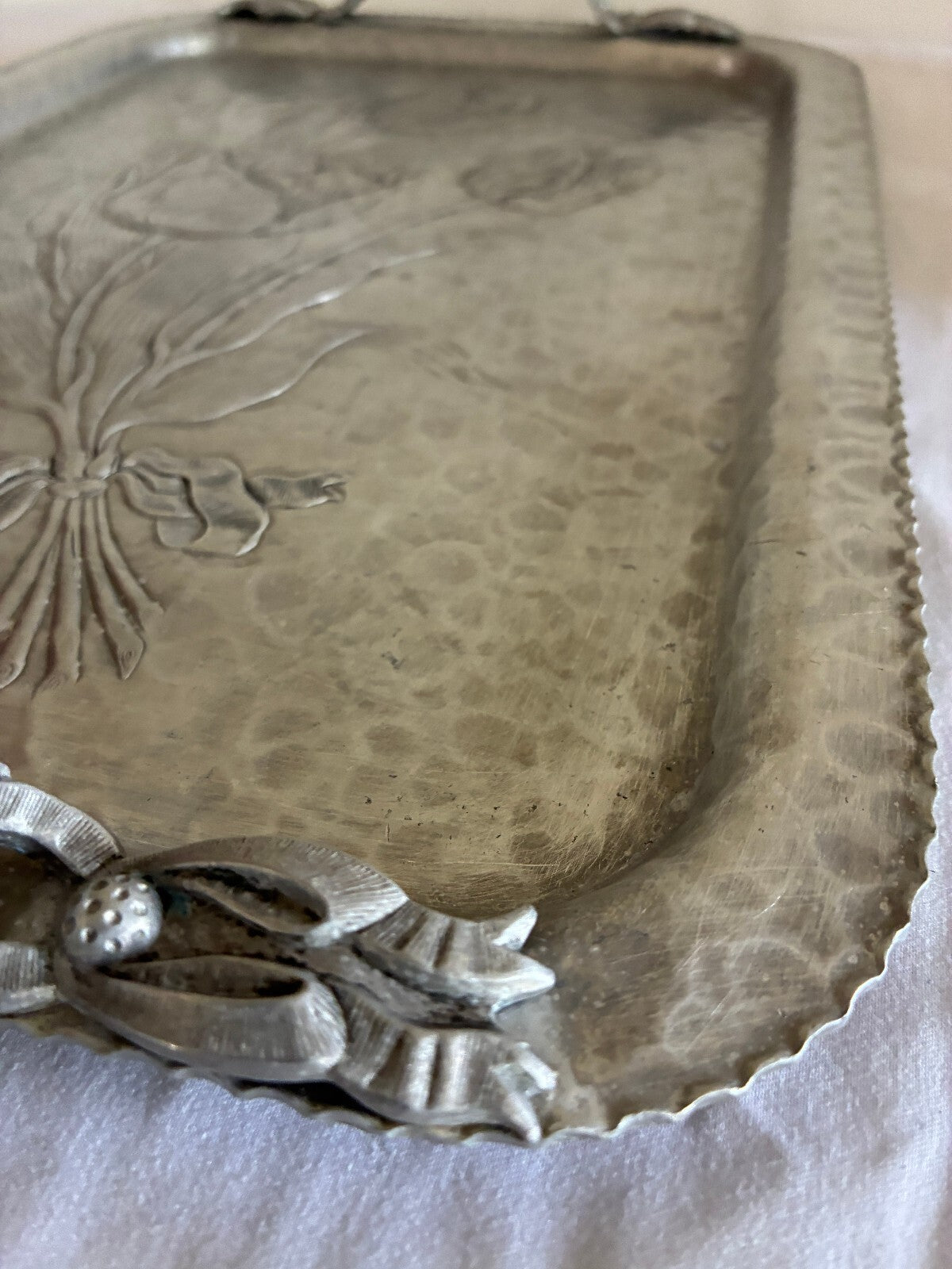 Vintage Rodney Kent Hand Wrought Hammered Aluminum Tray | Tulip Design Serving Tray | Vintage Finds Mid Century Barware