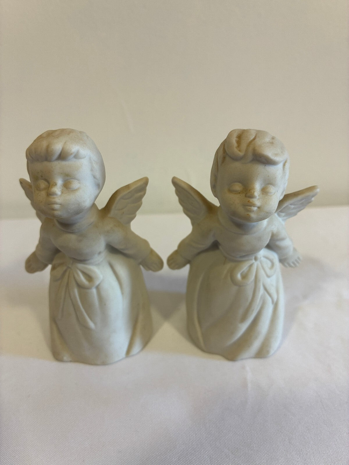 Vintage Inarco Japan Kissing Angel Figurines Pair | Bisque Porcelain Cherubs