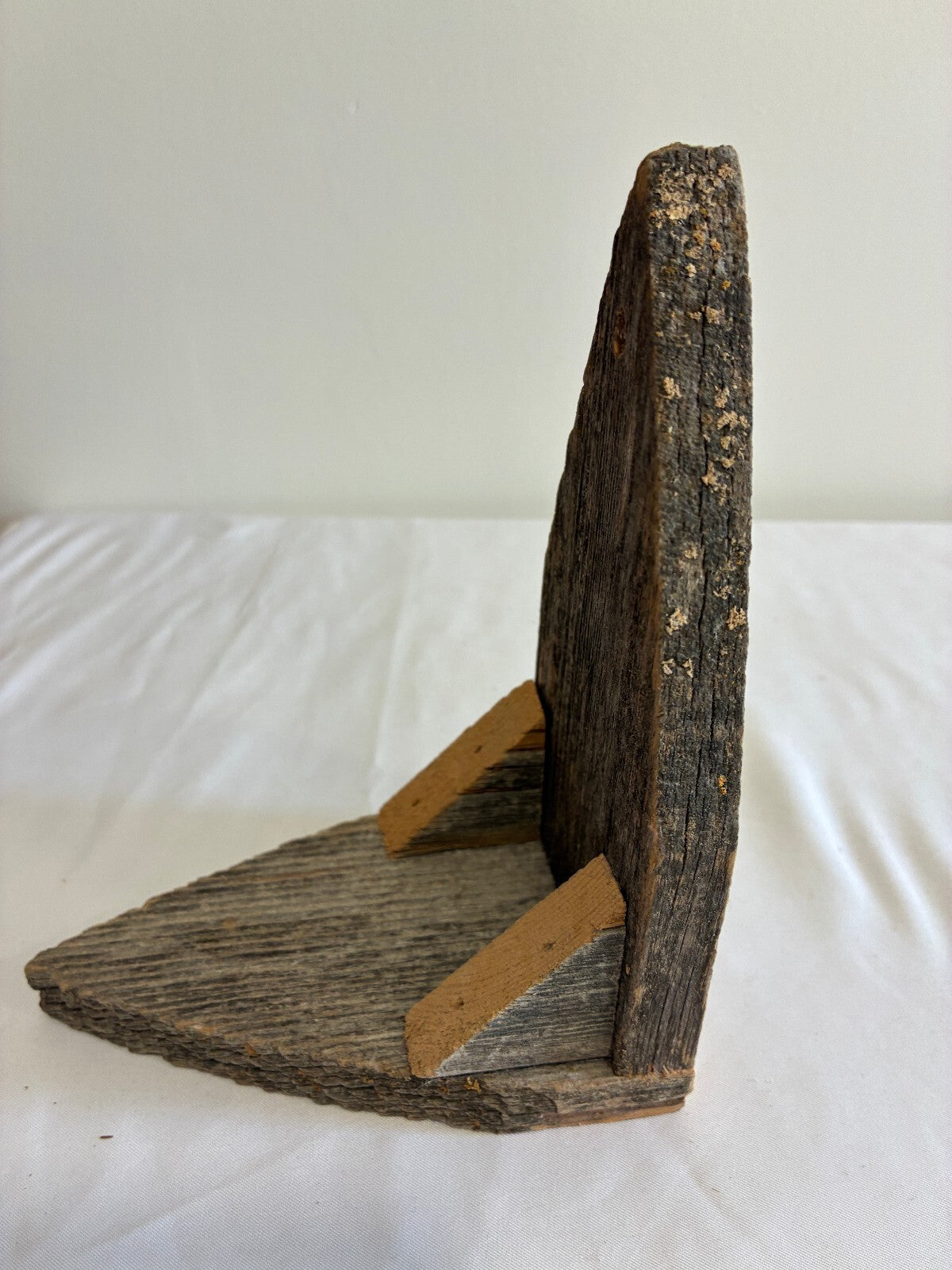 Vintage Rustic Wooden Shelf / Primitive Wall Bracket