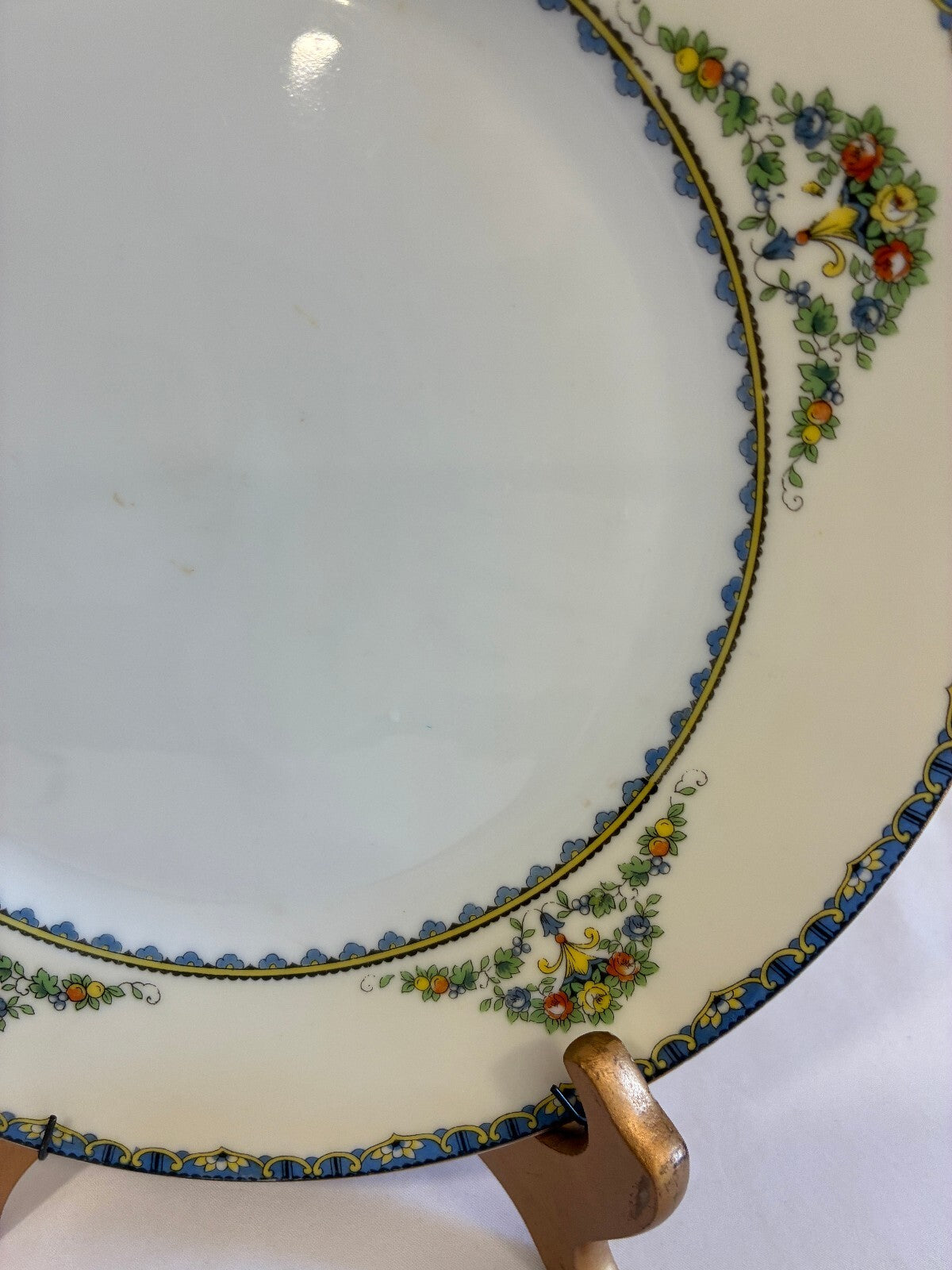 Vintage Noritake Avril Dinner Plate with Plate Hanger, Floral China 9.9", Japan