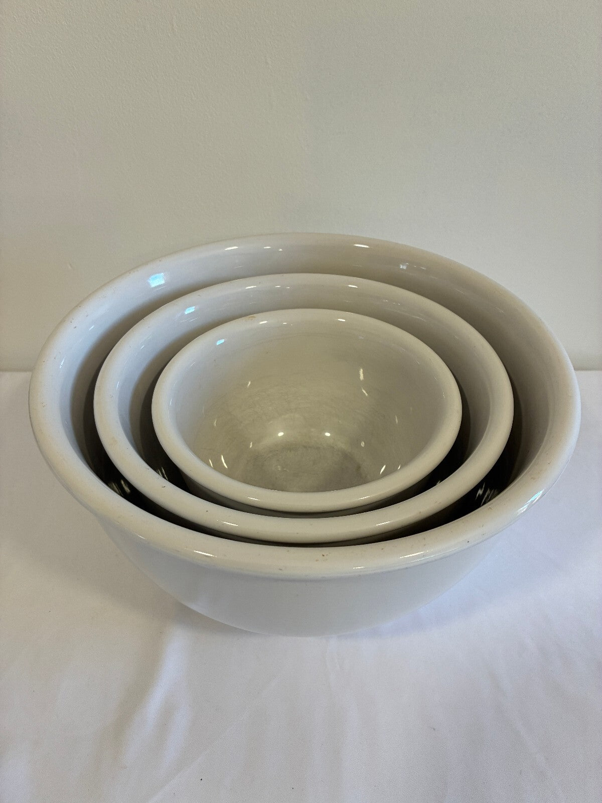 Vintage White Stoneware Nesting Mixing Bowls Set of 3 Farmhouse Kitchen