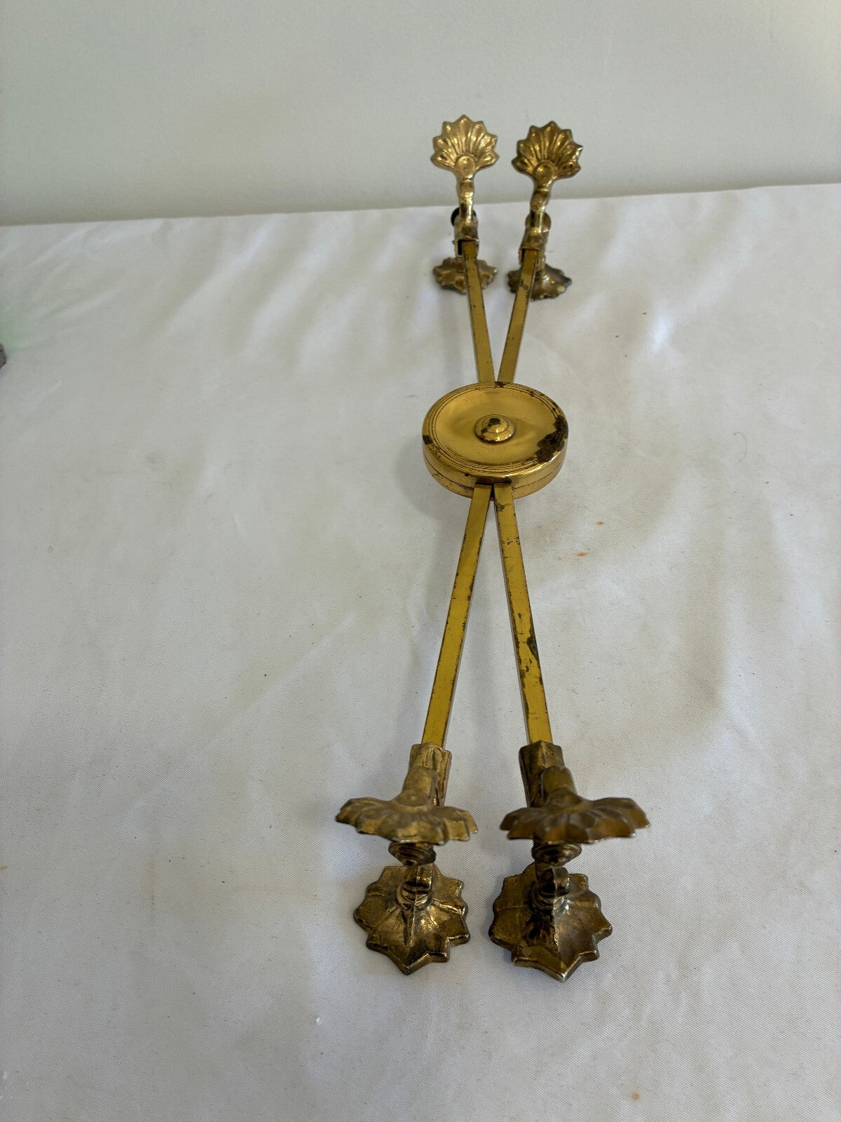 Vintage Adjustable Brass Trivet, Expandable Dish Stand with Ornate Shell Feet