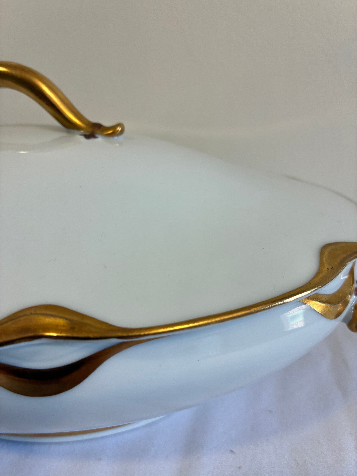 Antique Haviland Limoges Covered Vegetable Tureen, Gold Gilt Rim, France