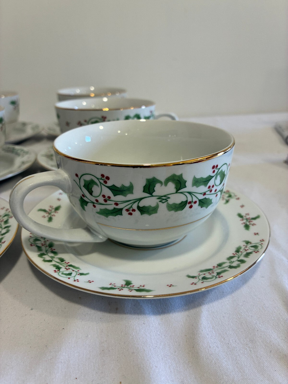 Vintage Gibson Everyday Christmas Holly Cup and Saucer Set of 6, Holiday China