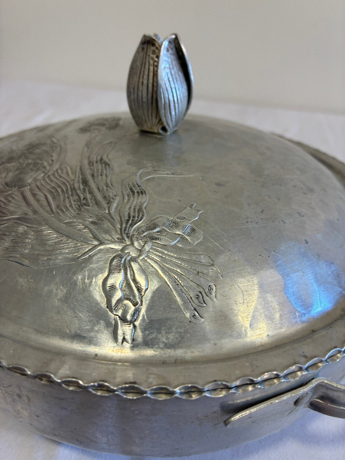 Vintage Hammered Aluminum Lidded Serving Dish | Tulip Flower Finial Casserole