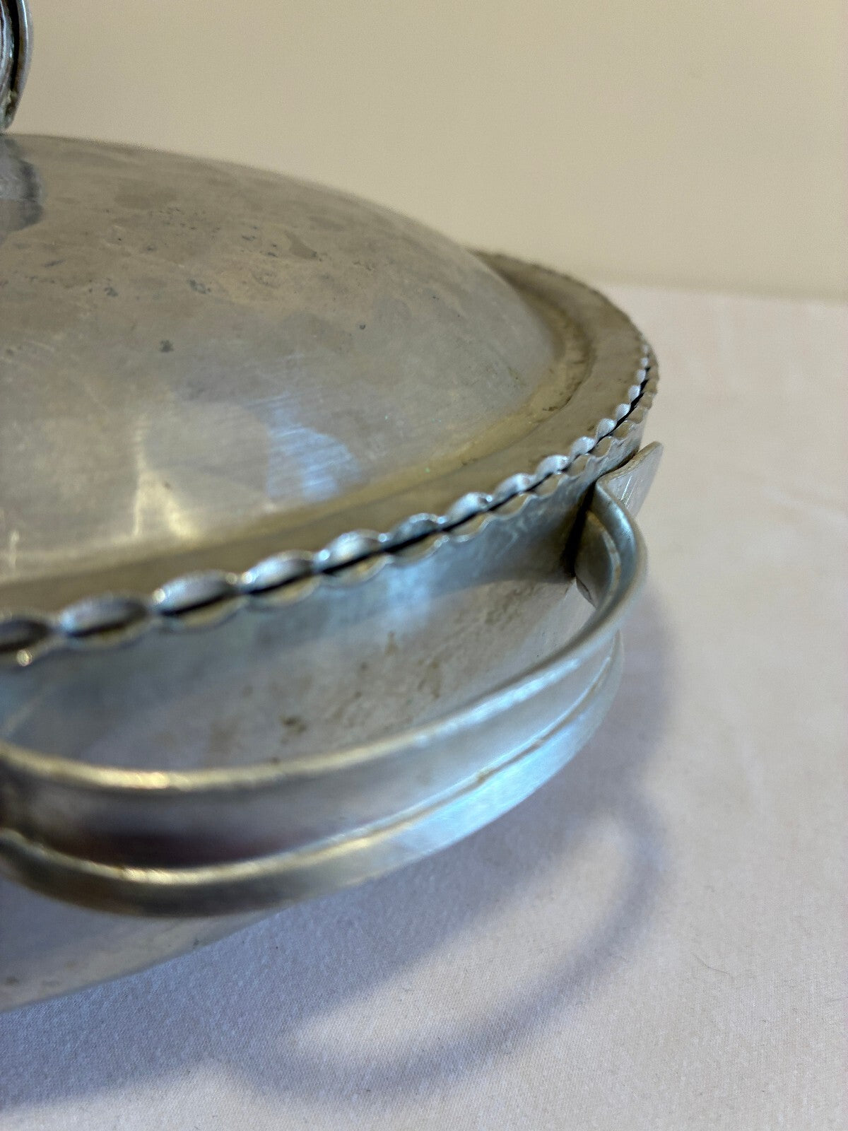 Vintage Hammered Aluminum Lidded Serving Dish | Tulip Flower Finial Casserole