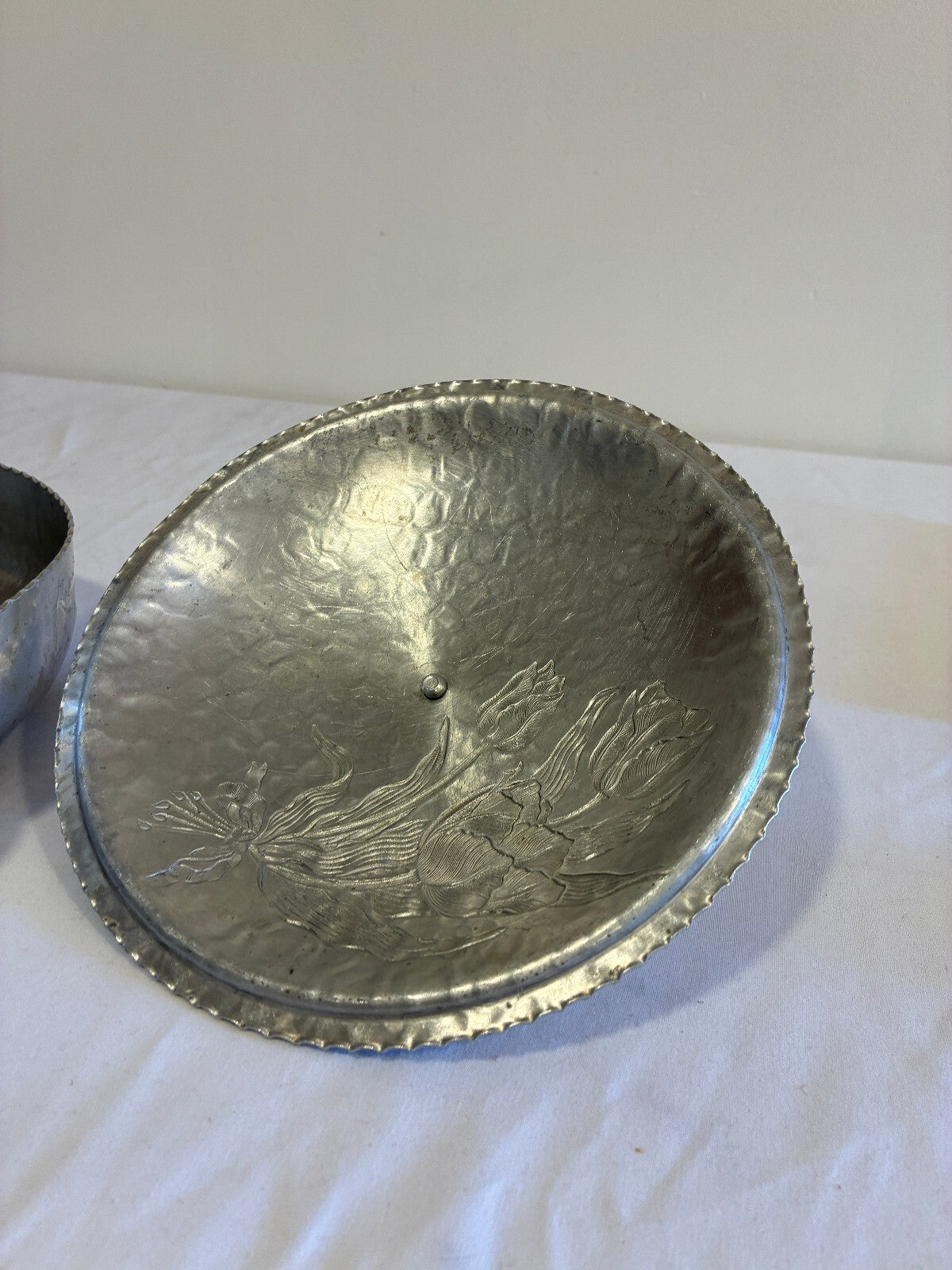 Vintage Hammered Aluminum Lidded Serving Dish | Tulip Flower Finial Casserole