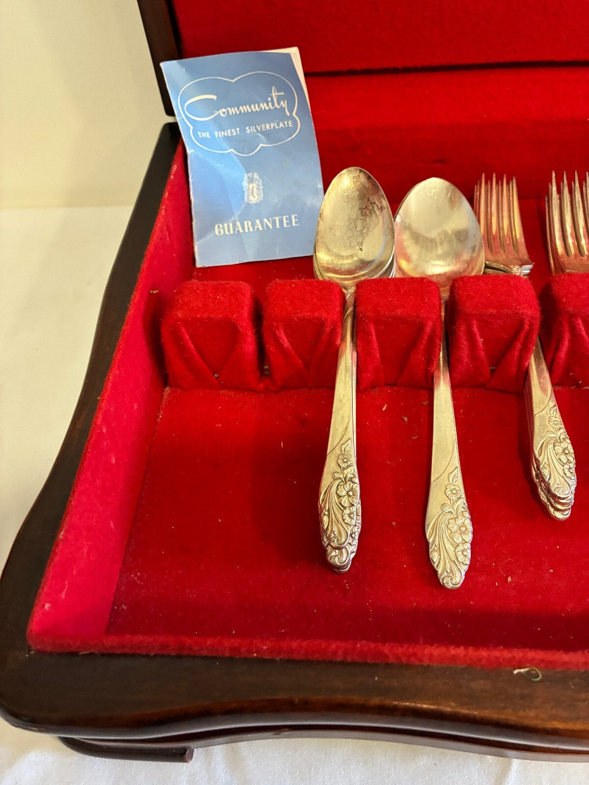 Vintage Community Silverplate Evening Star Flatware Set of 49 with box