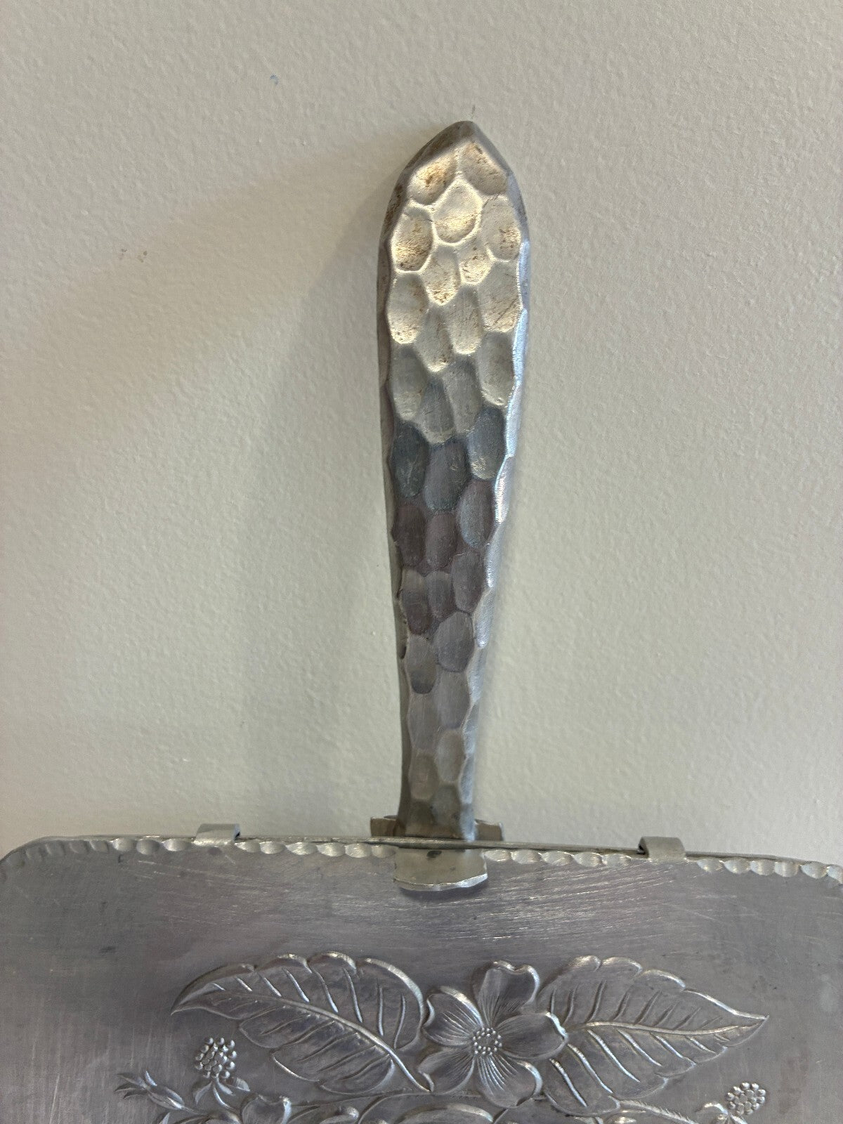 Vintage Everlast Hammered Aluminum Crumb Tray, Dogwood Floral Silent Butler