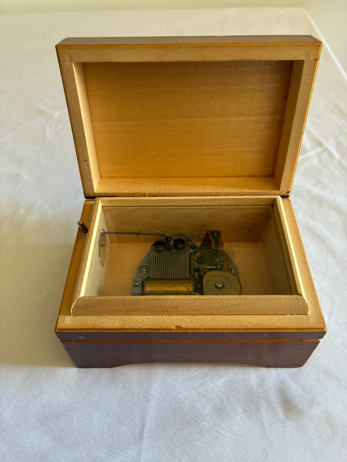 Vintage Reuge Swiss Music Box | Hummel Style Girl Print Wooden Trinket Box