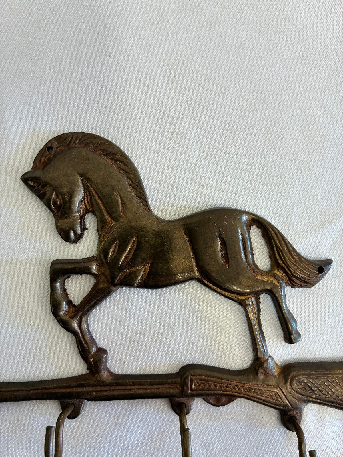 Vintage Brass Horse Key Hook, 4 Hook Wall Rack with Horse & Rifle Western Design