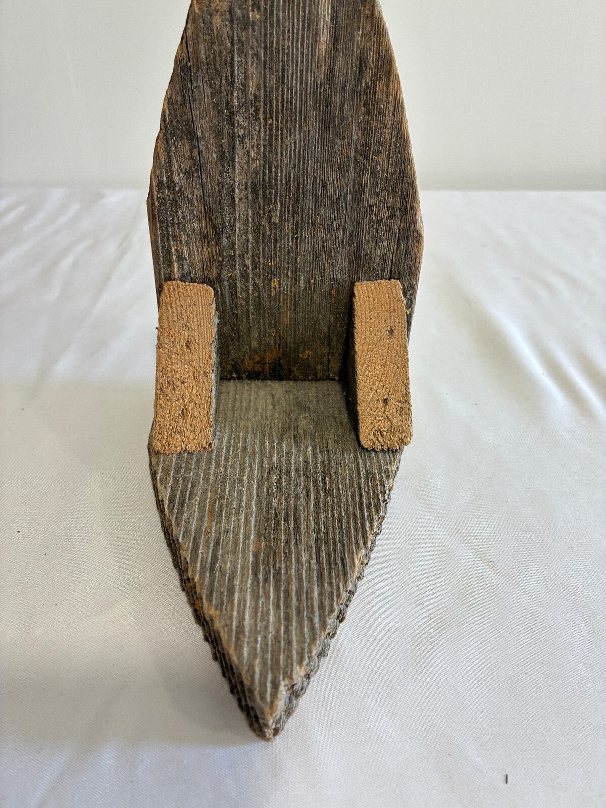 Vintage Rustic Wooden Shelf / Primitive Wall Bracket