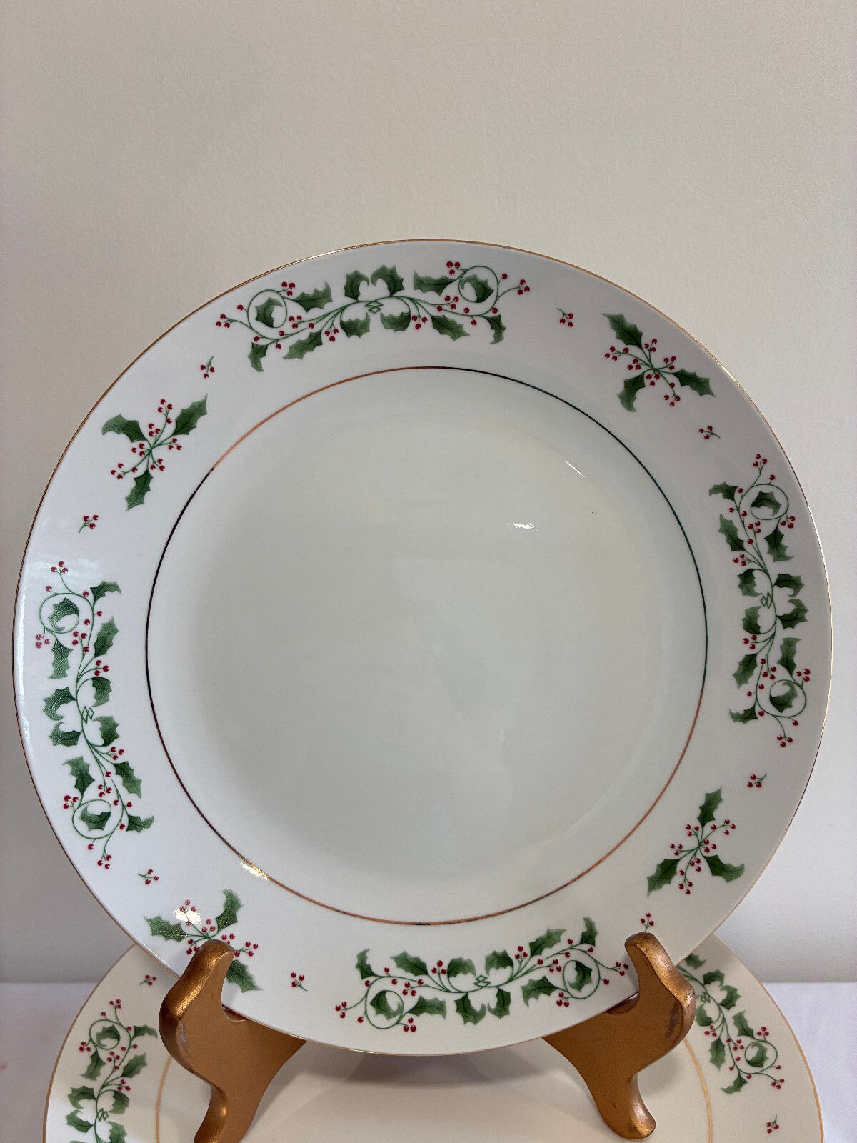 Vintage Holly Berry Christmas Dinner Plates Set of 12