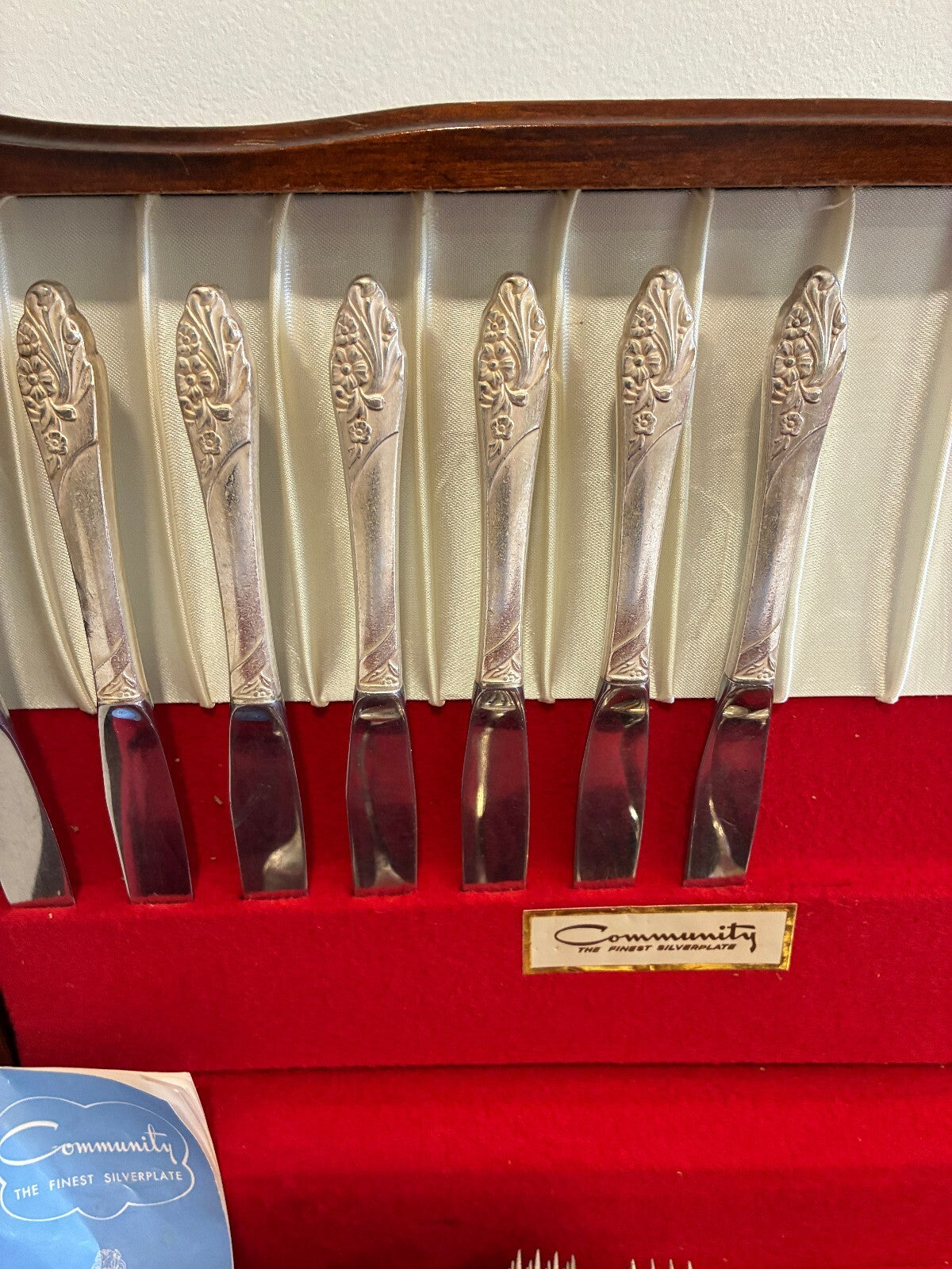 Vintage Community Silverplate Evening Star Flatware Set of 49 with box